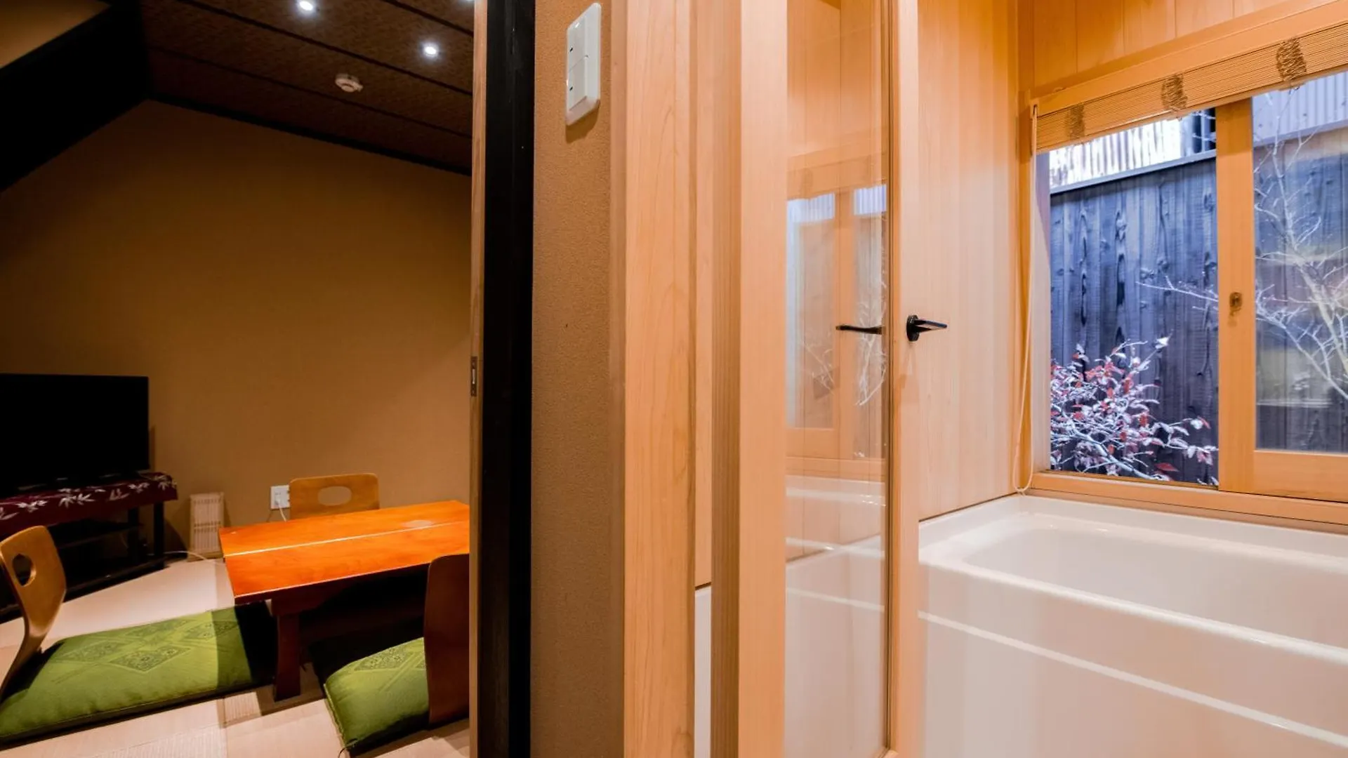 Kyoya Nobuhiro Rakutyu Villa Kyoto Tatil Evi